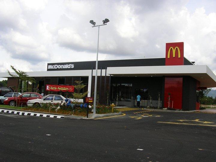 1 Orange Hotel Klia & Klia2 Сепанг Екстериор снимка